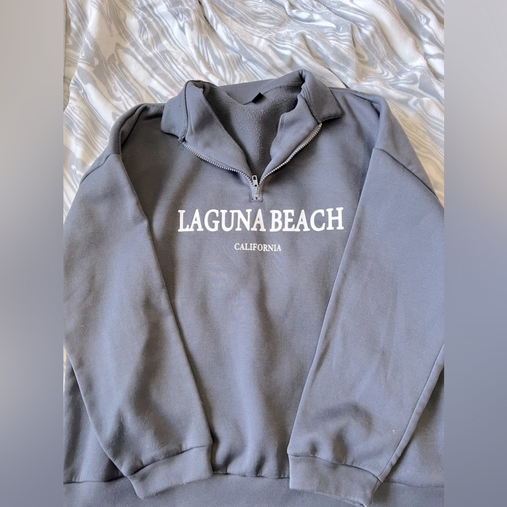 Oversized Sweater with cute logo